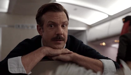 Кадры из сериала Тед Лассо (2020)